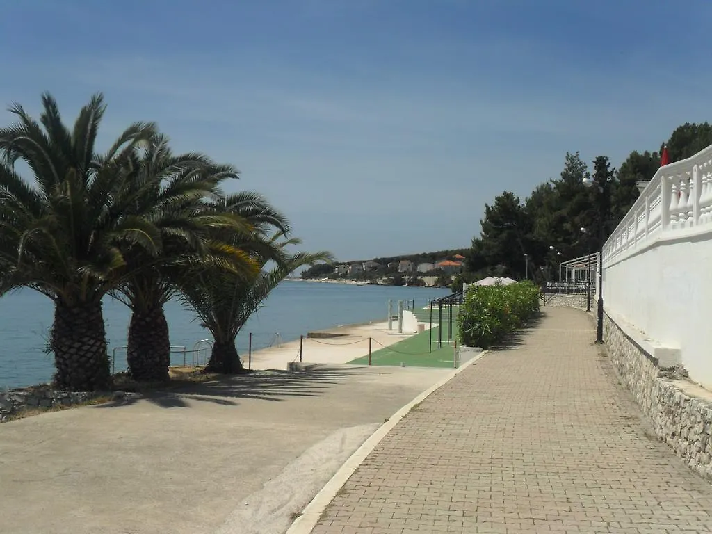 Apartment Filip Trogir 0*,